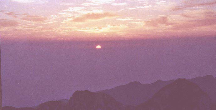 Sunrise atop Mount Hua